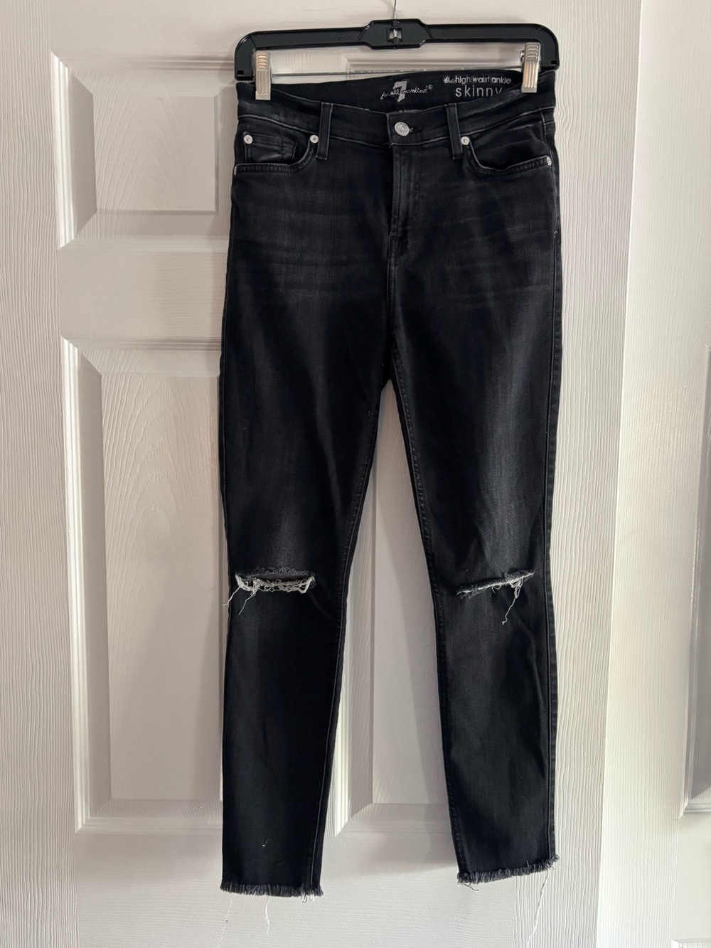 High-Rise Black Skinny Jeans with Knee Rips